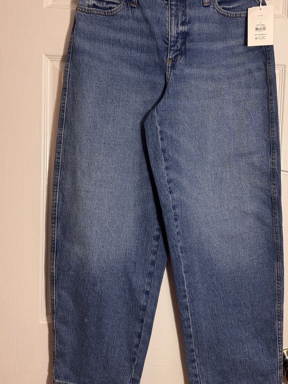 NWT Free Assembly Mid Rise Wide Hem Barrel Jeans Size 0/24